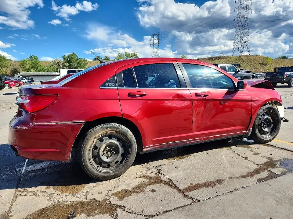 2013 CHRYSLER 200 LX  
