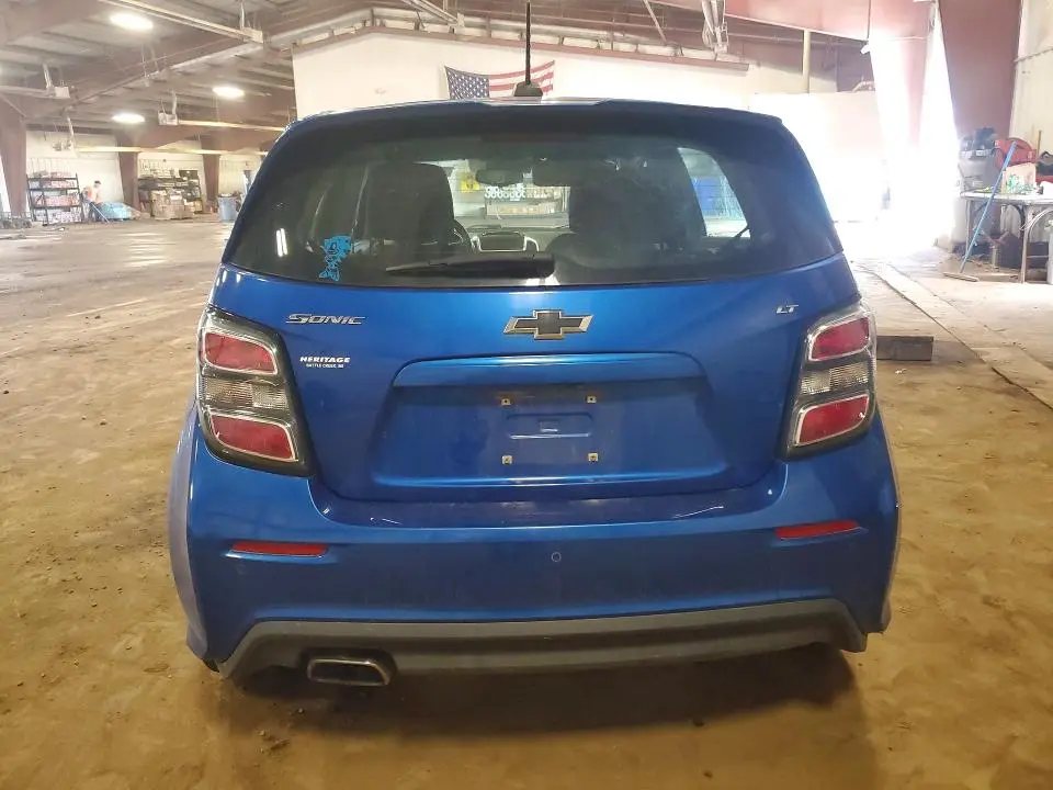 2018 CHEVROLET SONIC LT  