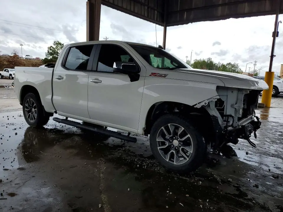 2023 CHEVROLET SILVERADO K1500 LT  