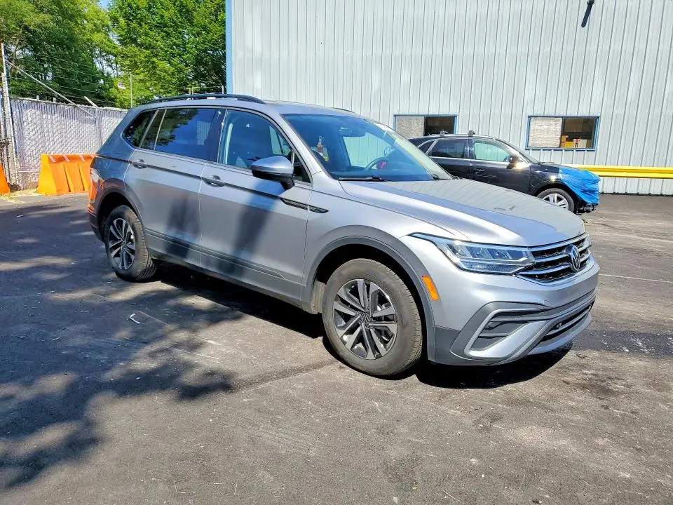 2023 VOLKSWAGEN TIGUAN S  