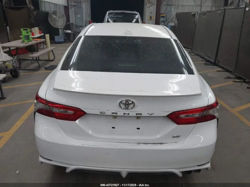 2019 TOYOTA CAMRY SE