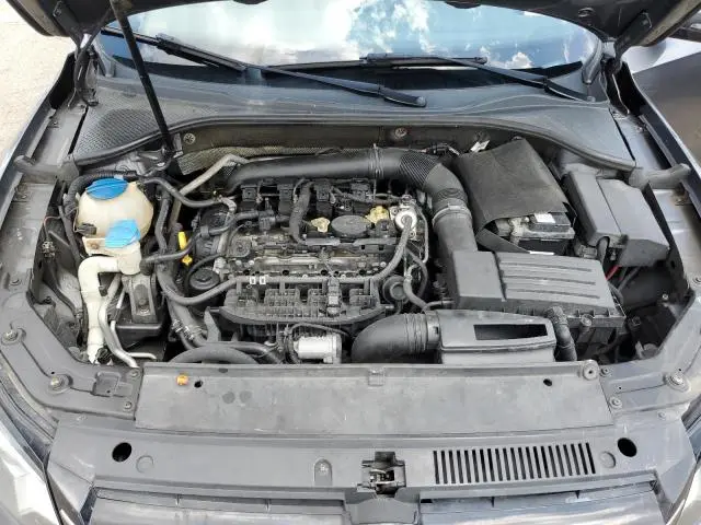 2015 VOLKSWAGEN PASSAT S  