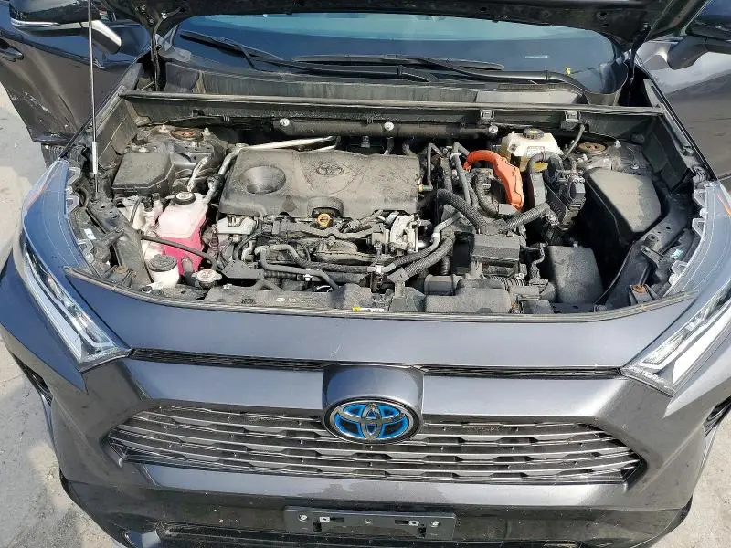 2021 TOYOTA RAV4 XSE  