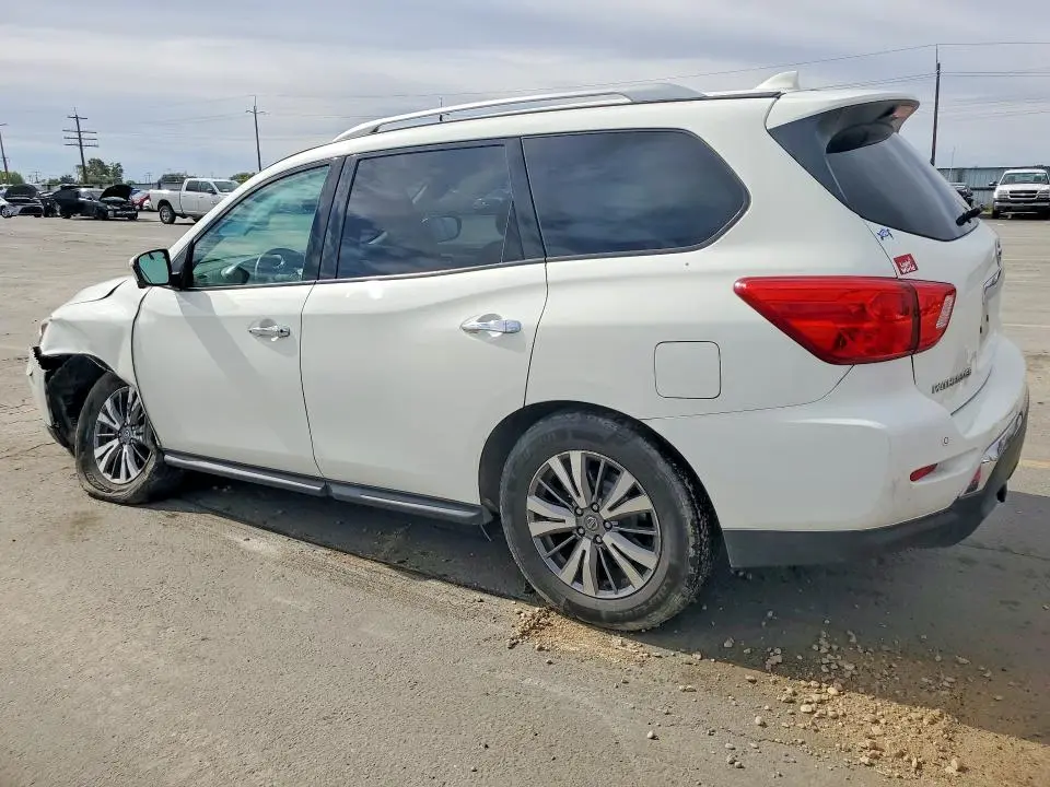 2019 NISSAN PATHFINDER SL  