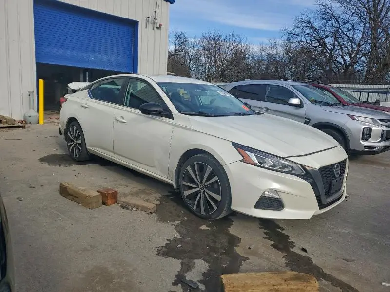 2020 NISSAN ALTIMA SR  