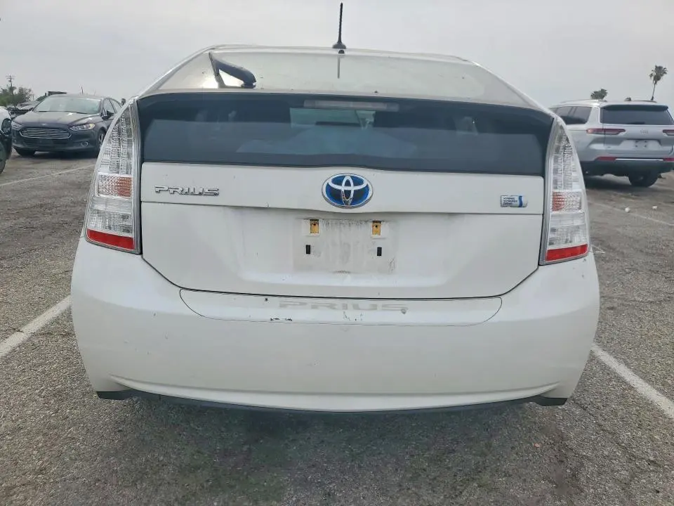 2011 TOYOTA PRIUS   