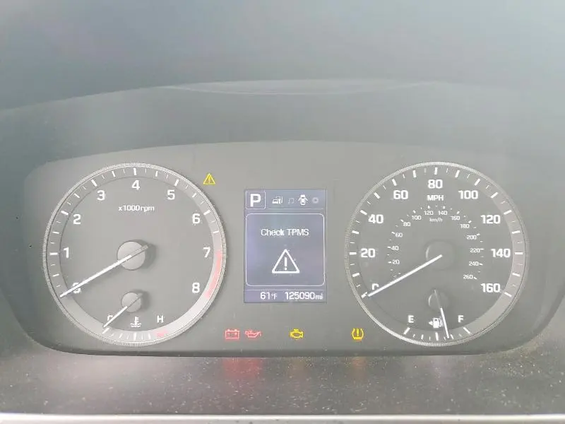 2017 HYUNDAI SONATA SE  