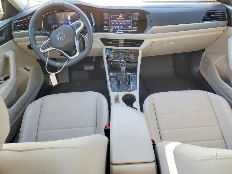 2024 VOLKSWAGEN JETTA SE  