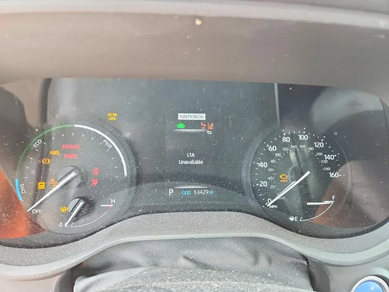 2022 TOYOTA SIENNA LE  