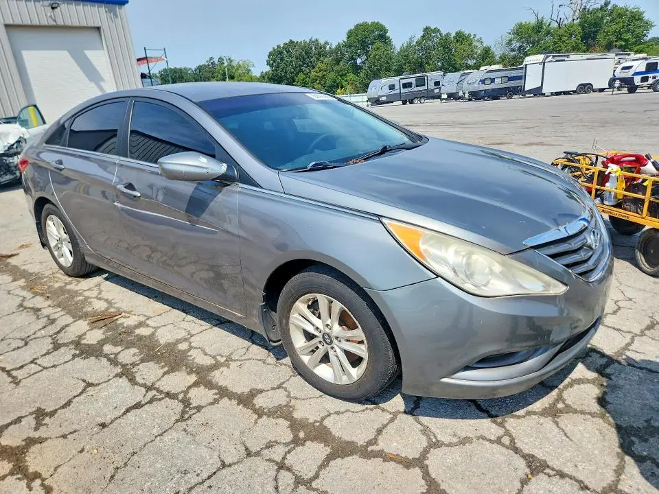 2012 HYUNDAI SONATA GLS  