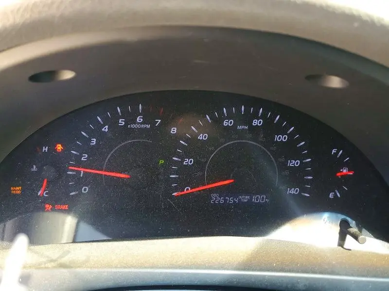 2010 TOYOTA CAMRY LE  