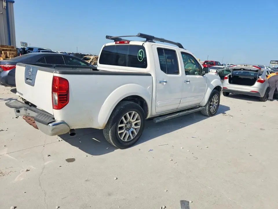 2010 NISSAN FRONTIER SE V6  