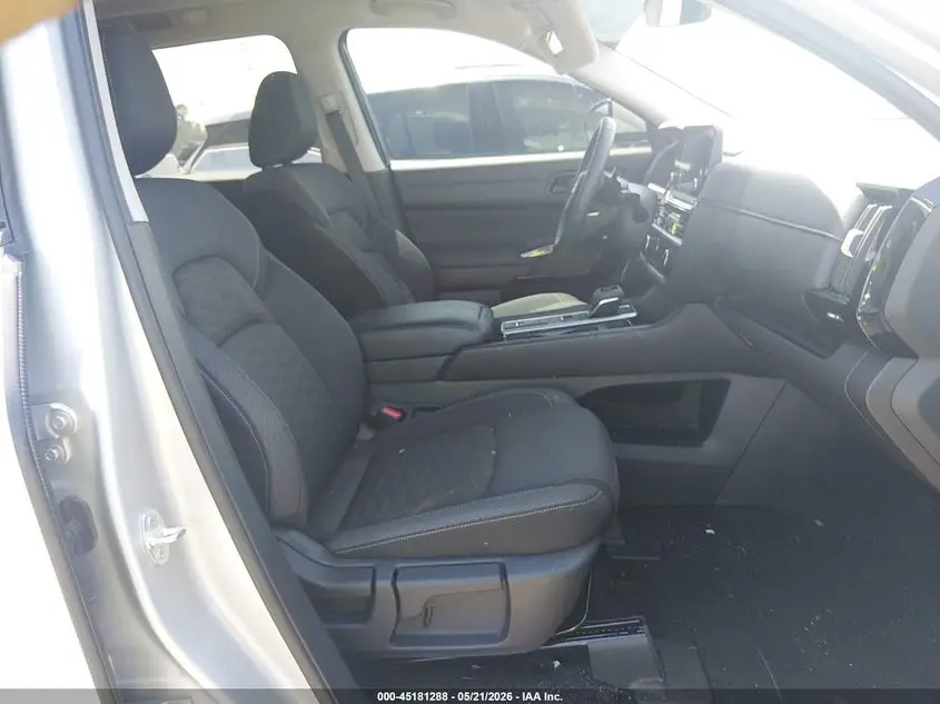 2025 NISSAN PATHFINDER SV FWD