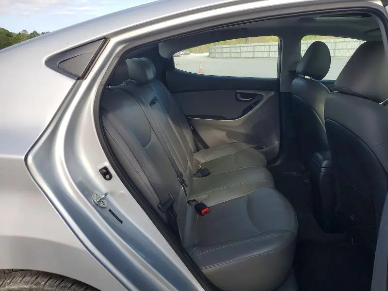 2011 HYUNDAI ELANTRA LIMITED  