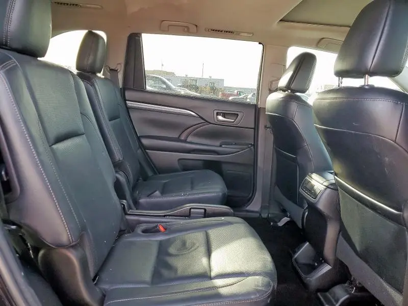 2018 TOYOTA HIGHLANDER LIMITED