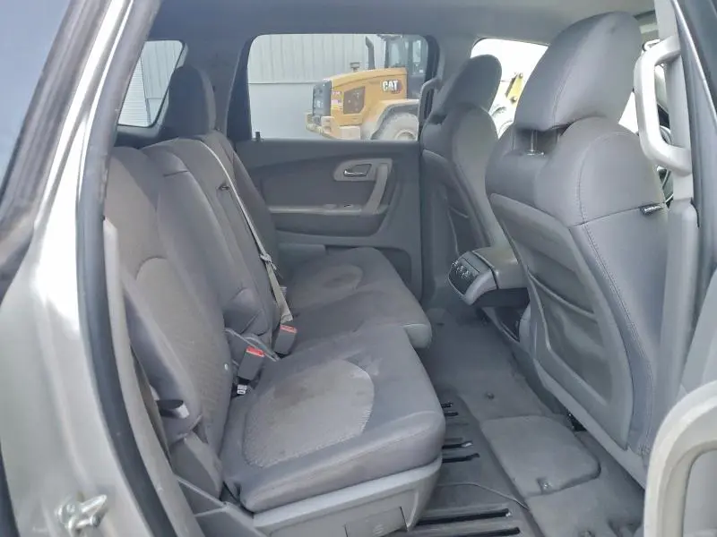 2012 CHEVROLET TRAVERSE LS  