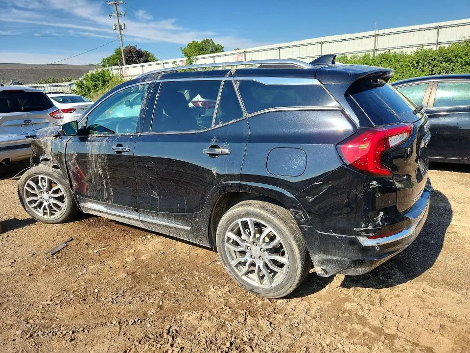 2023 GMC TERRAIN DENALI  