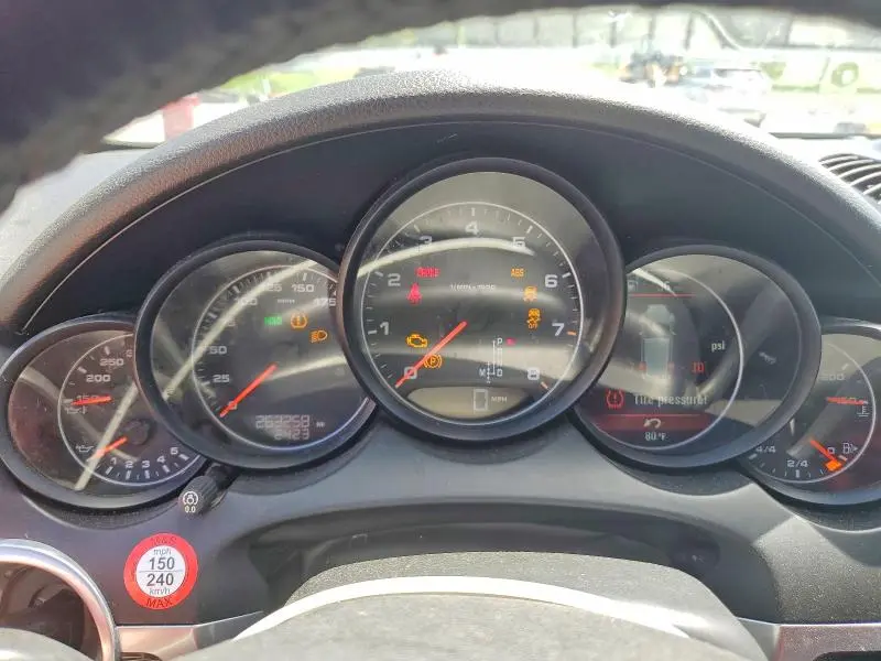 2013 PORSCHE CAYENNE   