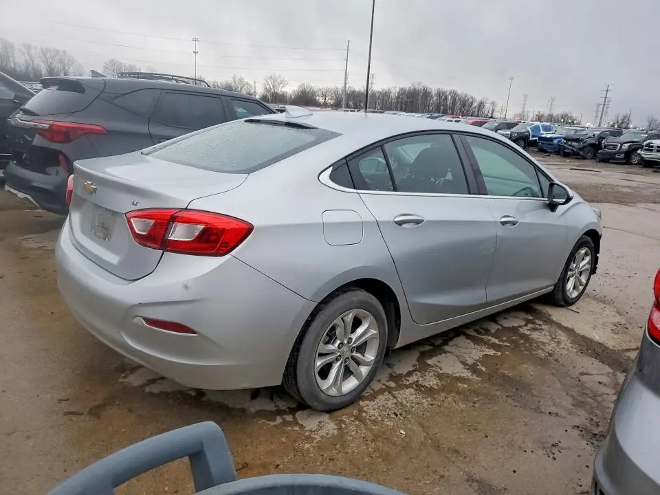 2019 CHEVROLET CRUZE LT  