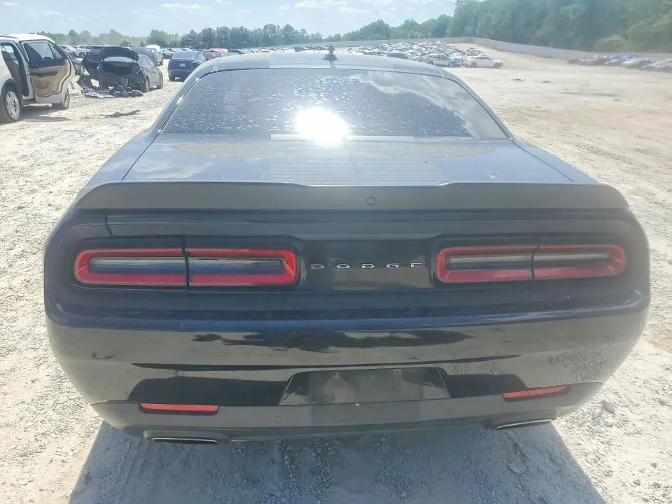 2017 DODGE CHALLENGER SXT  