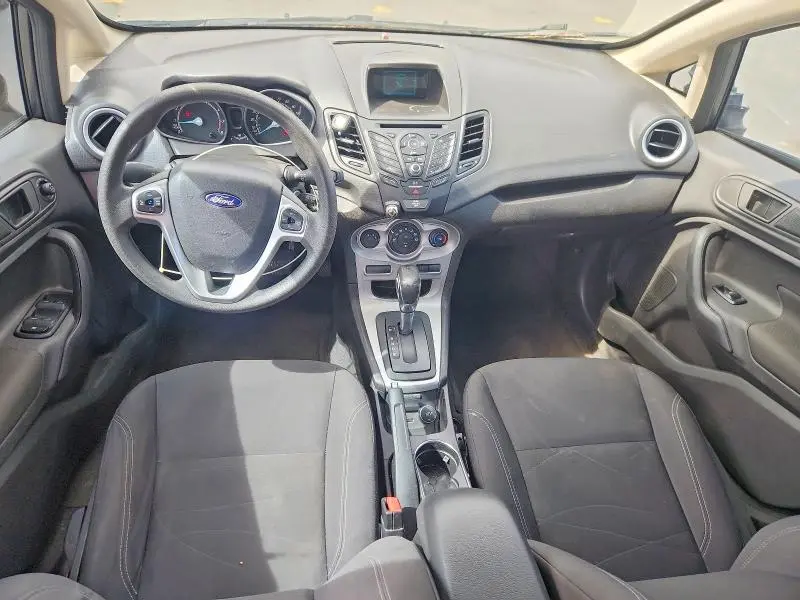 2017 FORD FIESTA SE  