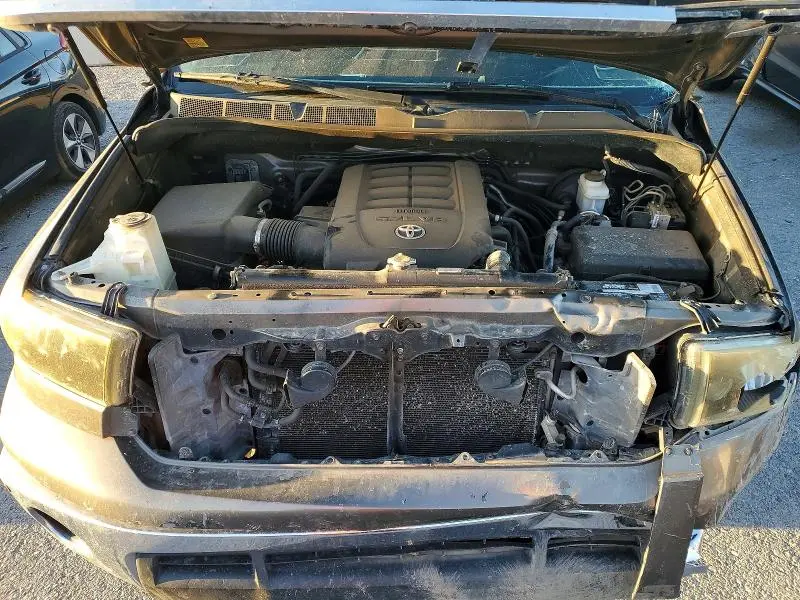 2011 TOYOTA TUNDRA CREWMAX SR5  