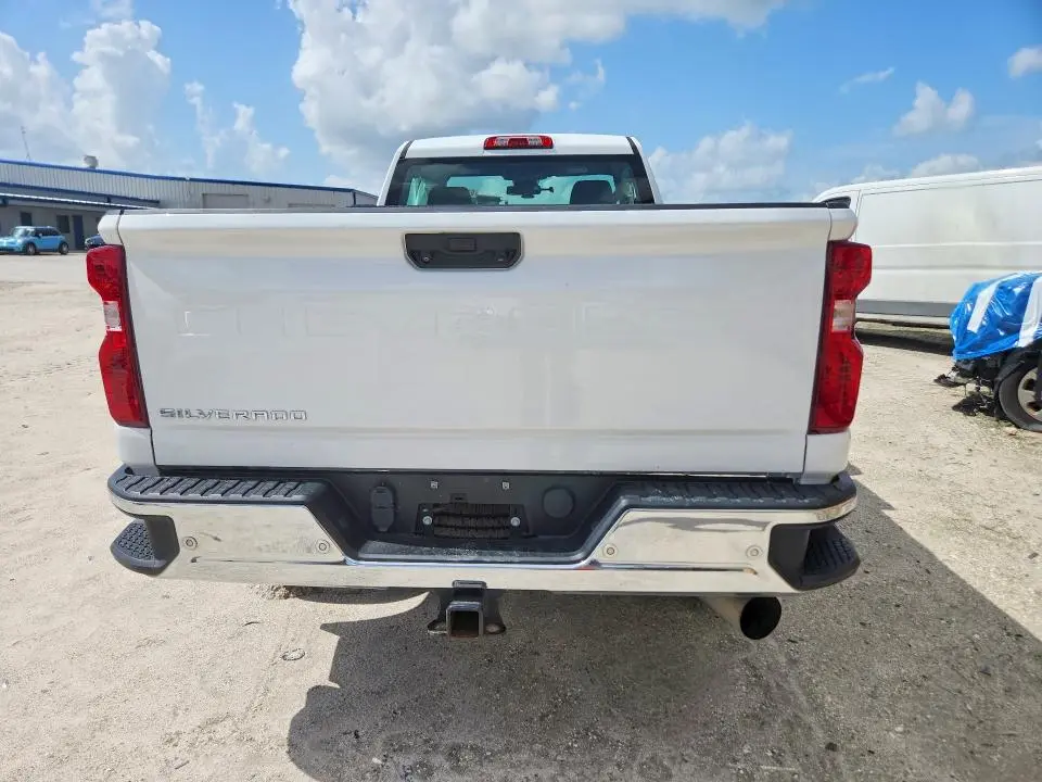 2024 CHEVROLET SILVERADO C2500 HEAVY DUTY  