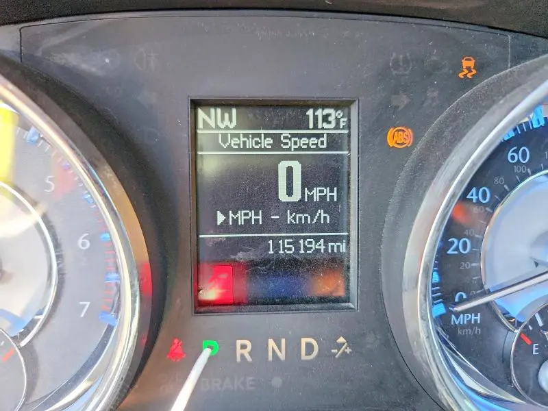 2011 CHRYSLER 300C   
