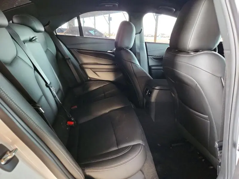 2021 CADILLAC CT4 LUXURY  