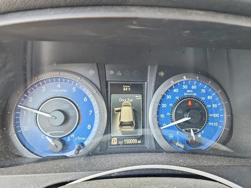 2015 TOYOTA SIENNA XLE 8-PASSENGER  