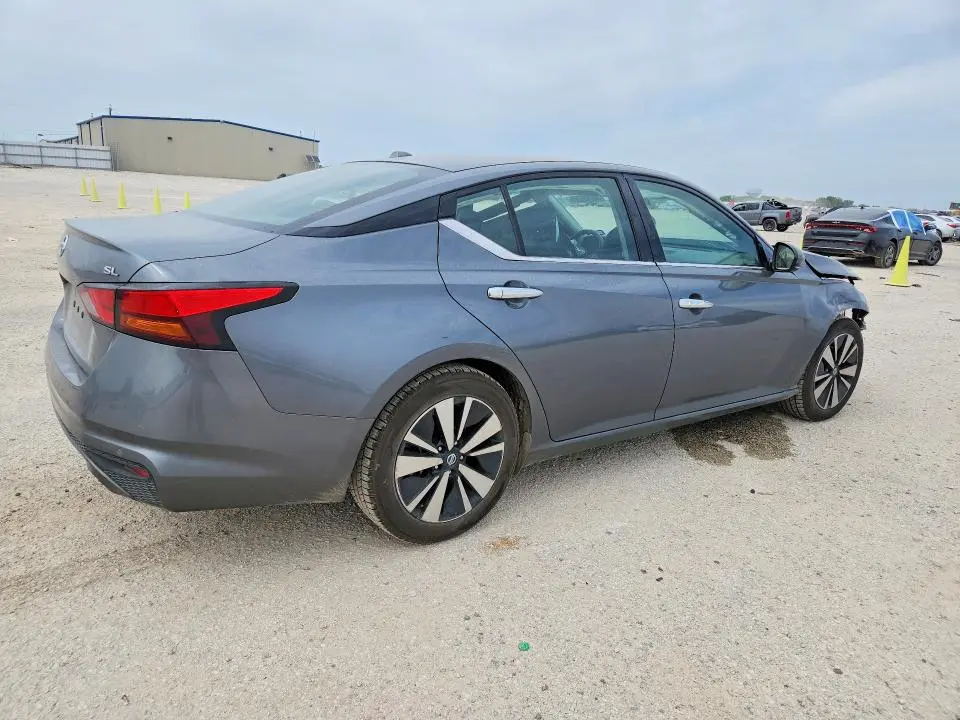 2020 NISSAN ALTIMA SL  