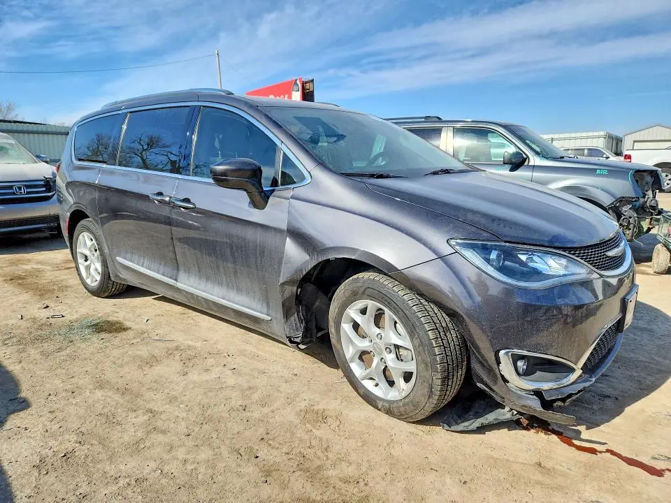 2017 CHRYSLER PACIFICA TOURING L PLUS  