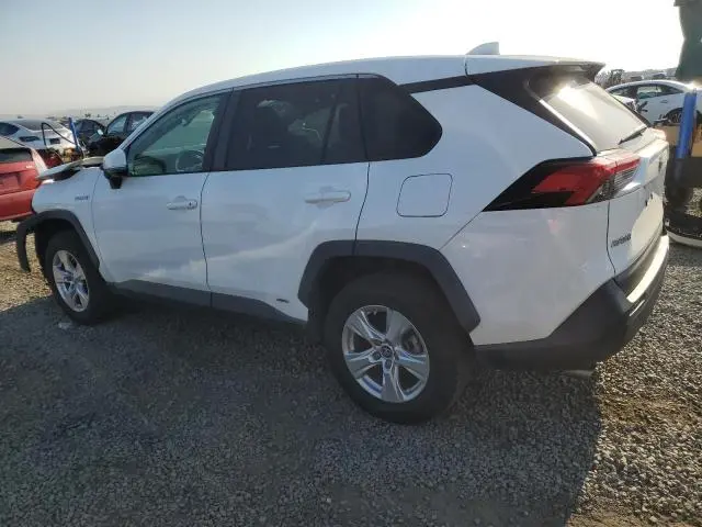 2020 TOYOTA RAV4 LE  
