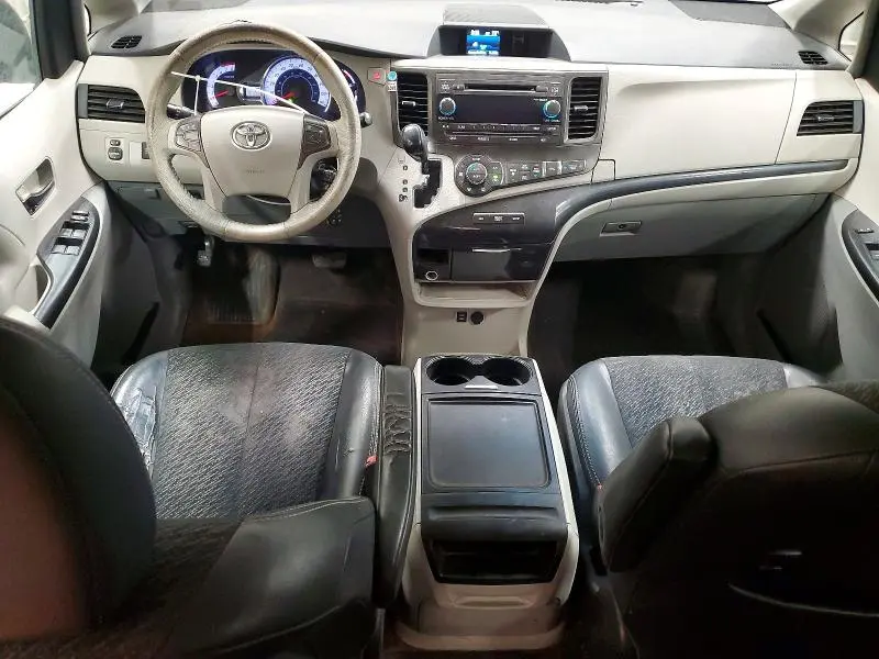 2012 TOYOTA SIENNA SPORT  