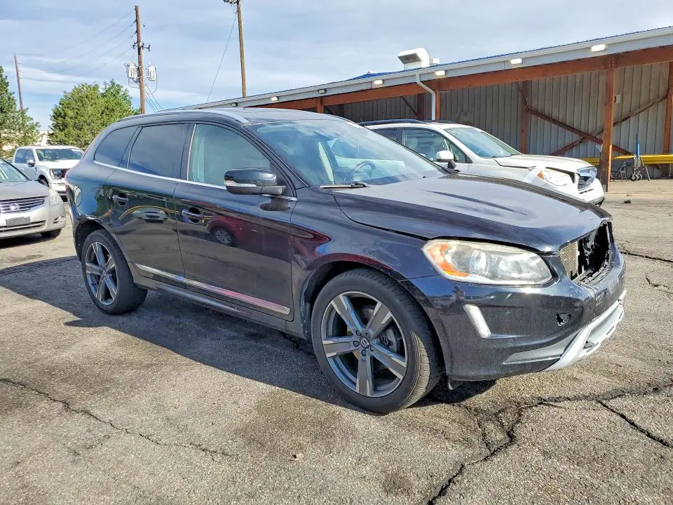 2017 VOLVO XC60 T5 DYNAMIC  