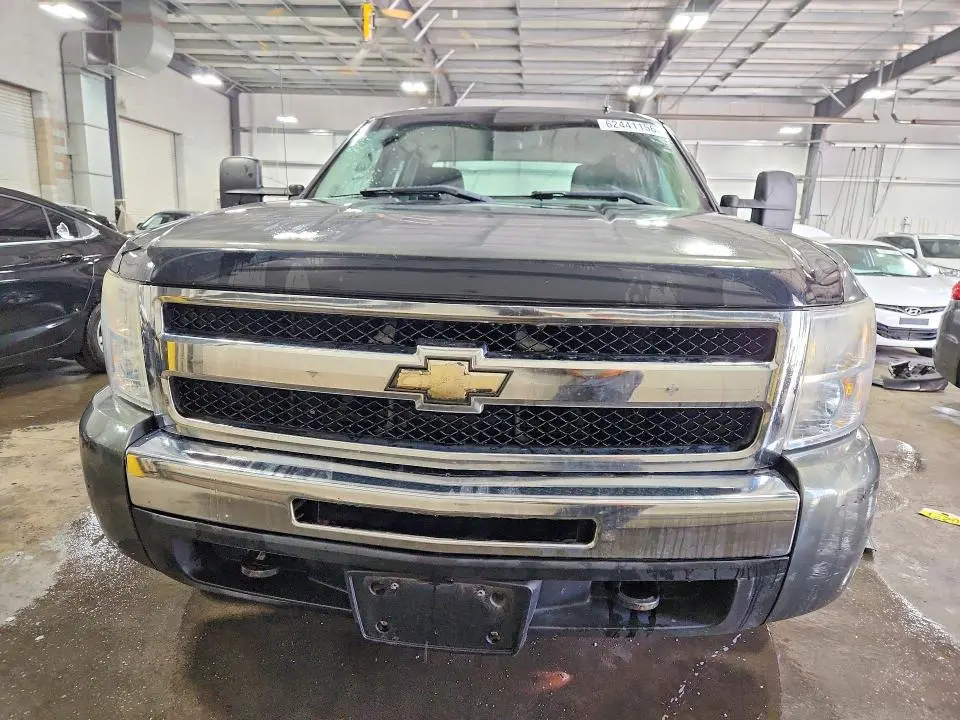 2011 CHEVROLET SILVERADO K1500 LS  