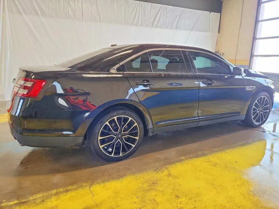 2019 FORD TAURUS SEL  