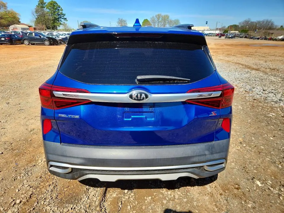 2021 KIA SELTOS S  