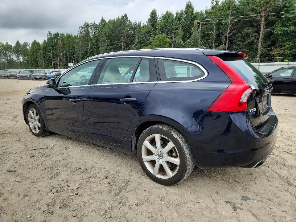 2017 VOLVO V60 T5 PREMIER  
