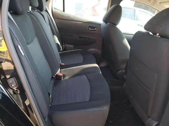 2022 NISSAN LEAF SV PLUS  