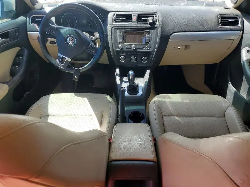 2013 VOLKSWAGEN JETTA   