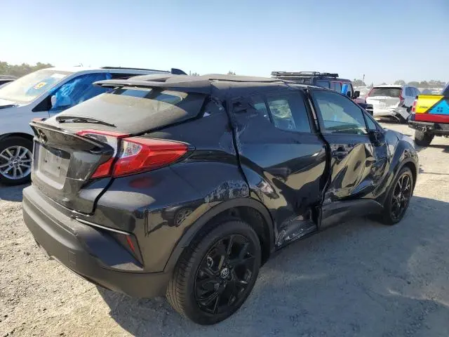 2021 TOYOTA C-HR XLE  