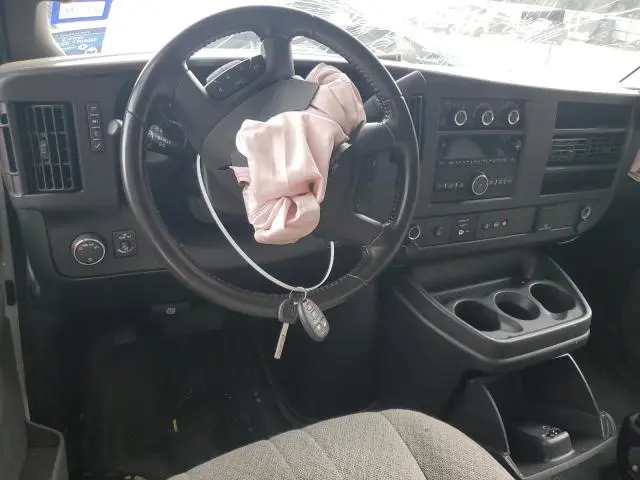 2023 GMC SAVANA G2500  