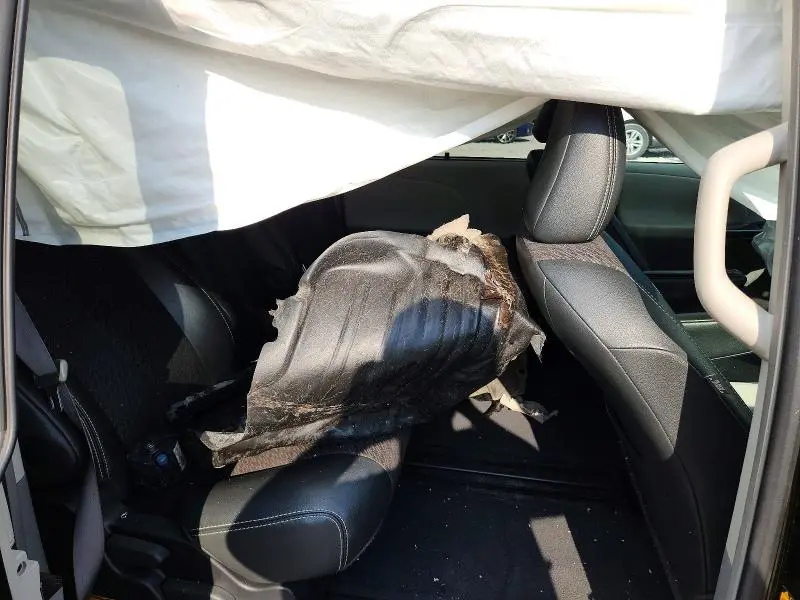 2011 TOYOTA SIENNA SPORT  