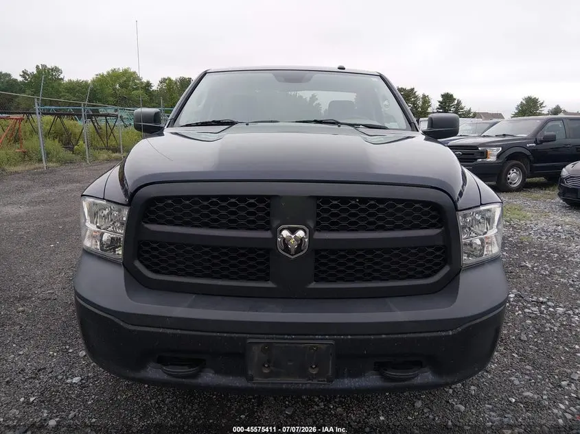 2017 RAM 1500 TRADESMAN  4X4 8' BOX