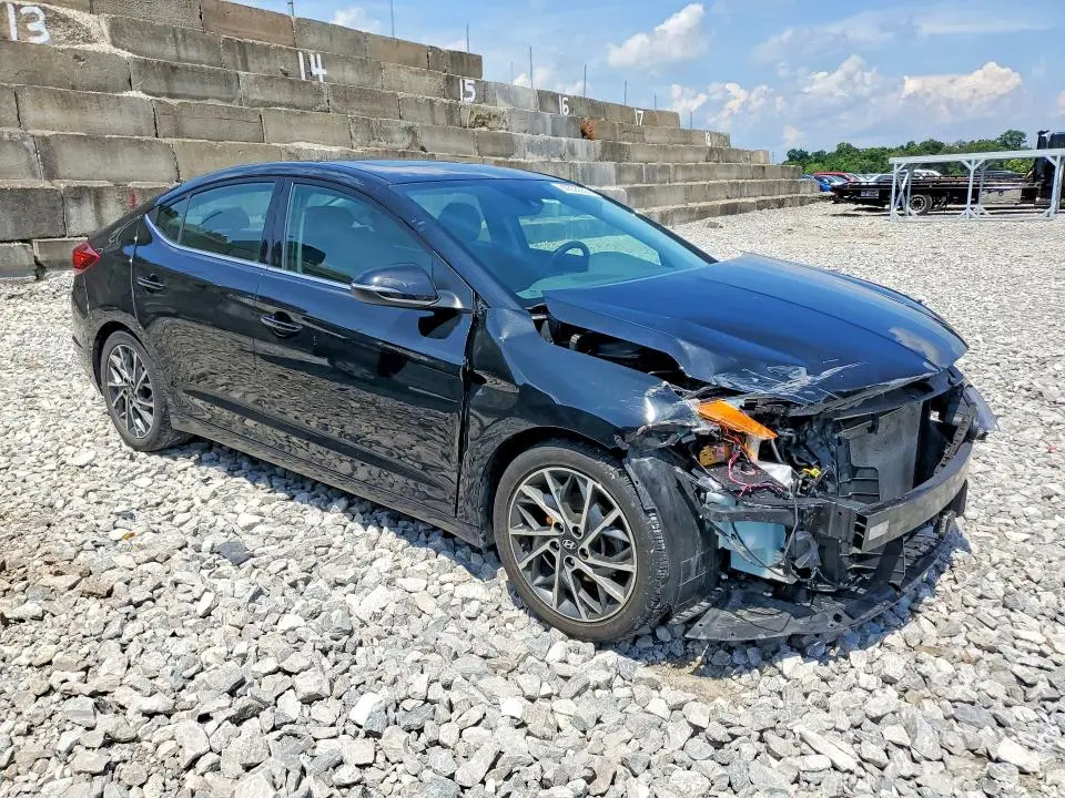 2019 HYUNDAI ELANTRA LIMITED  