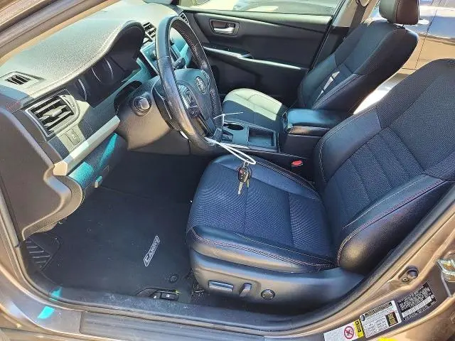 2017 TOYOTA CAMRY SE  