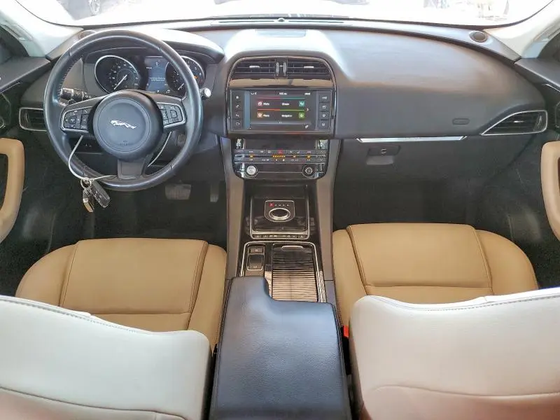2018 JAGUAR F-PACE PREMIUM  