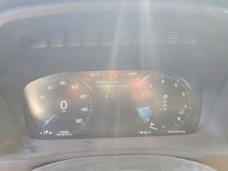 2018 VOLVO XC90 T5  