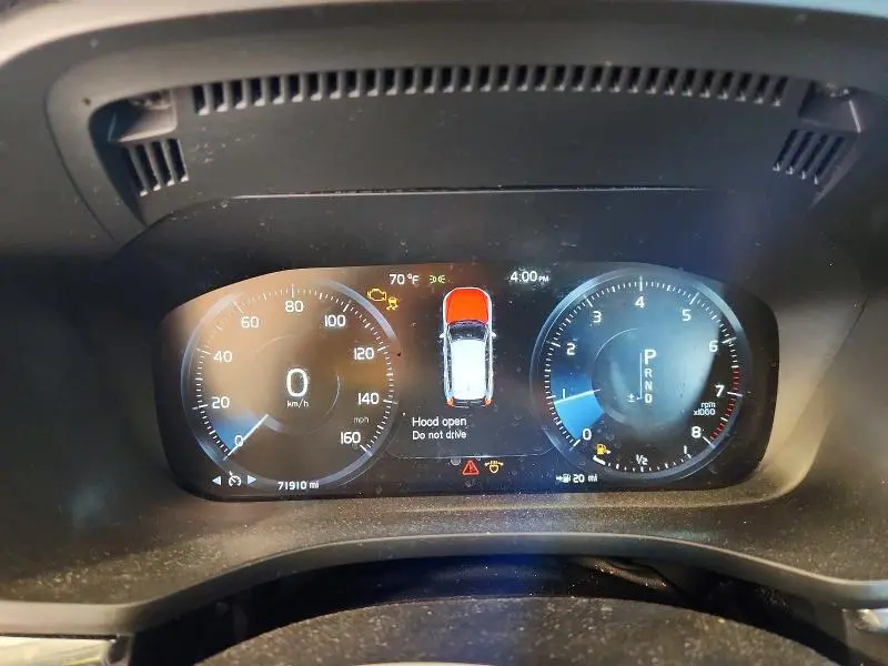 2020 VOLVO XC60 T5 MOMENTUM  